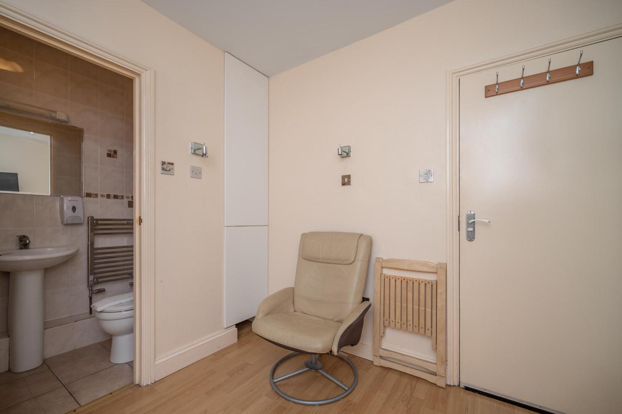 Flexistay Aparthotel Tooting Londra Exterior foto